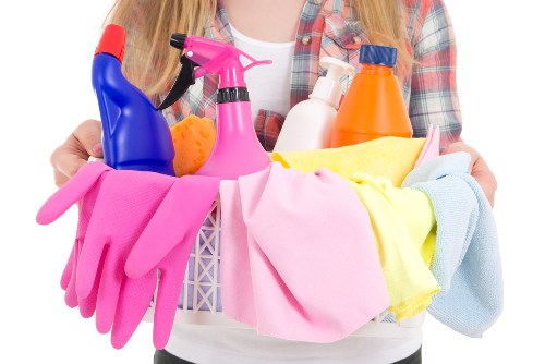 Local oven cleaning for flats and houses in N22